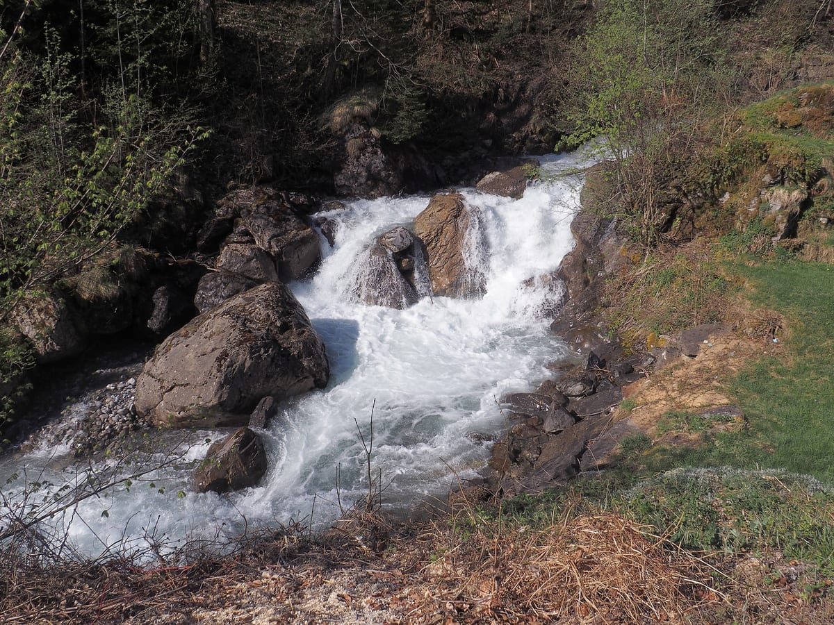 Grosstalbach — Fluss