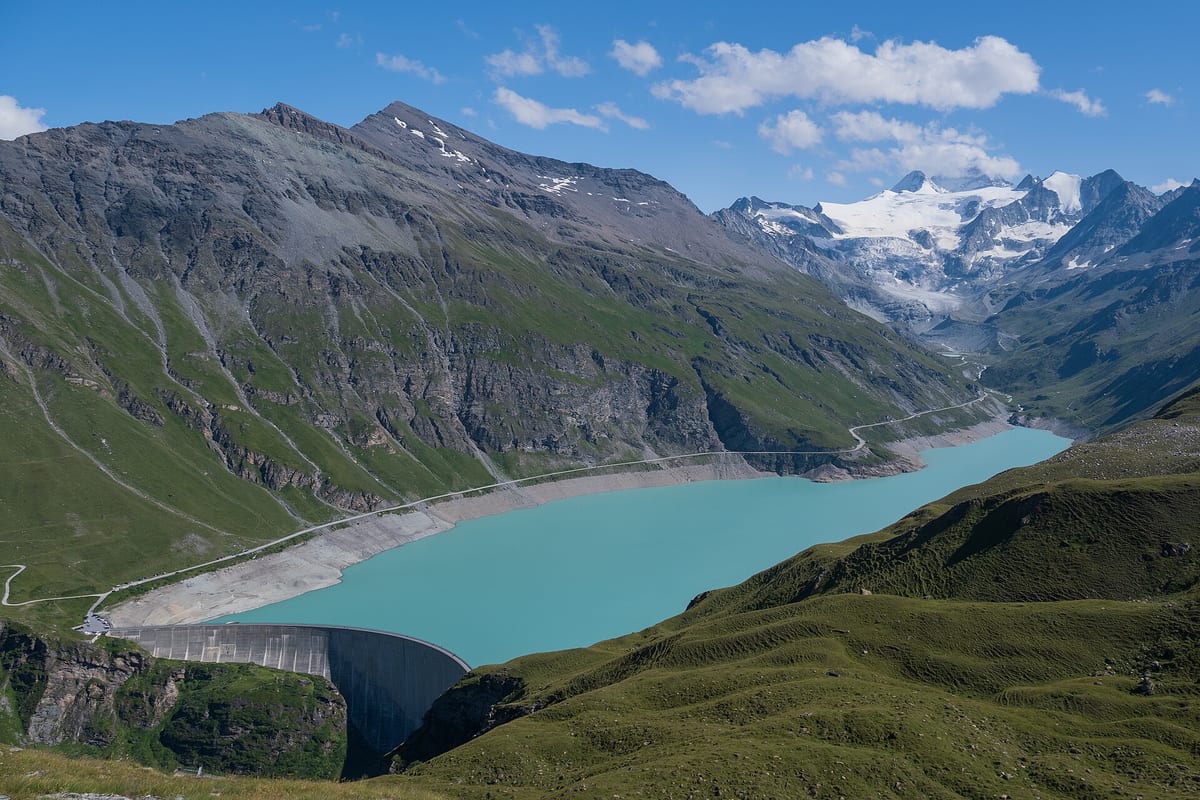 Lac de Moiry — See