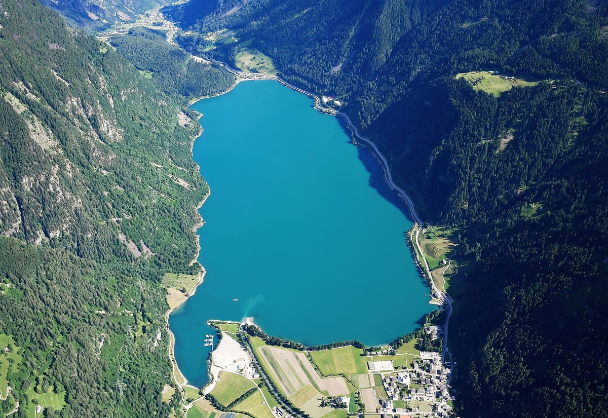 Lago di Poschiavo — See