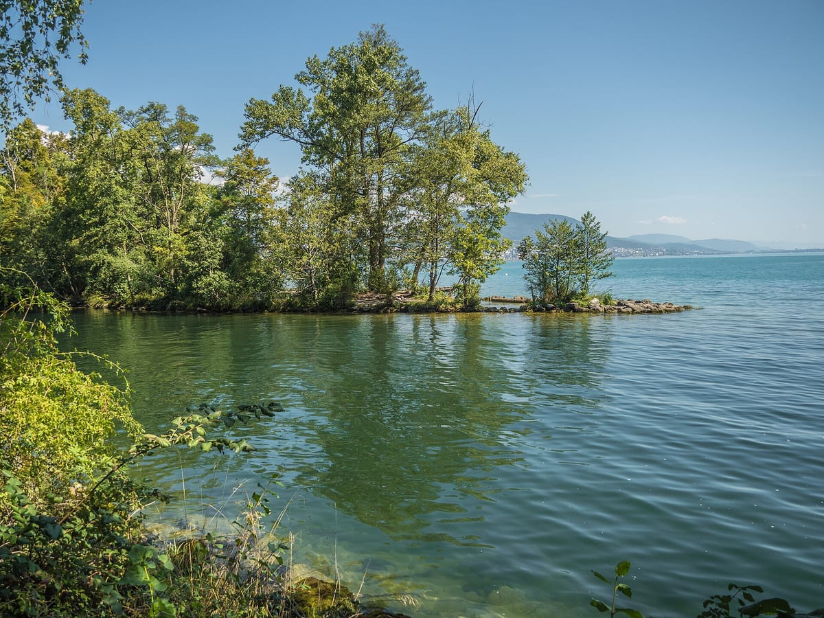 Neuenburgersee — See