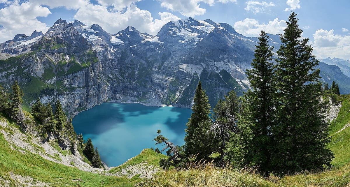 Oeschinensee — See